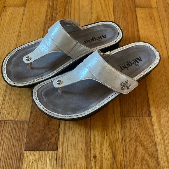 Alegria Shoes - Alegria Size 7.5 white shimmer color cross detail